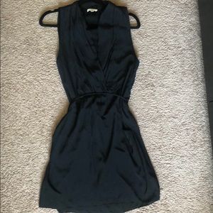 Aritzia Wilfred 100% silk dress